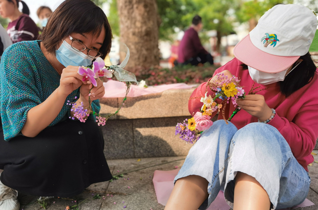 龙8国际女神节海珠湖公园康养运动回首